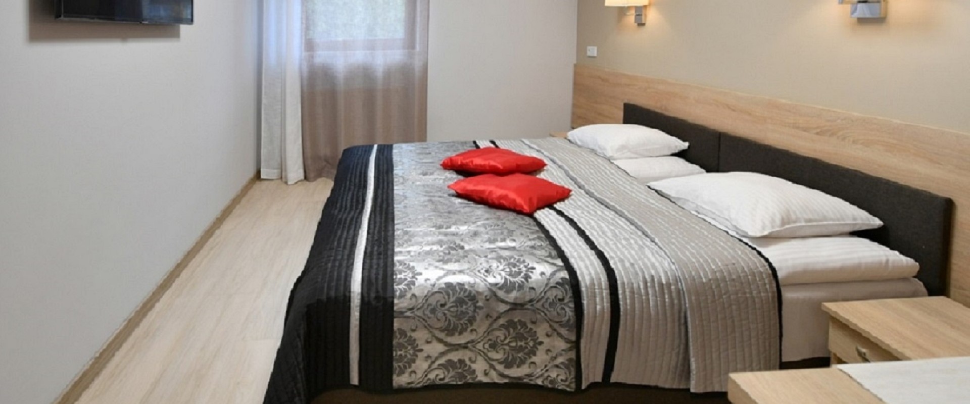 Majoitus Hotel Fotexissa, huoneet Varsovassa, Zonbki