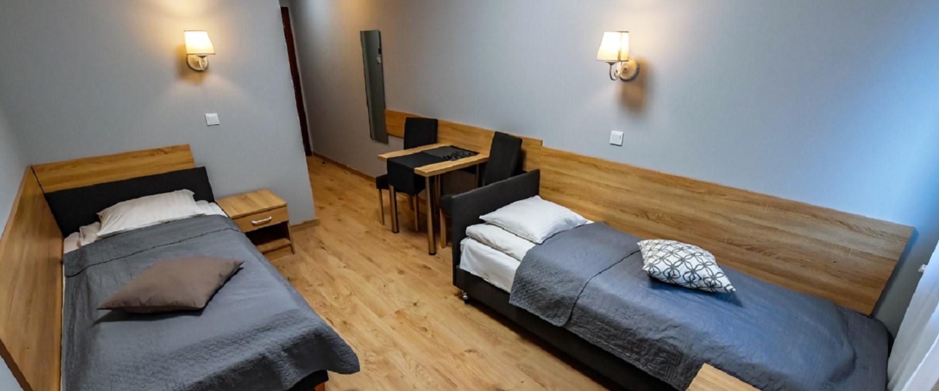 Majoitus Hotel Fotexissa, huoneet Varsovassa, Zonbki